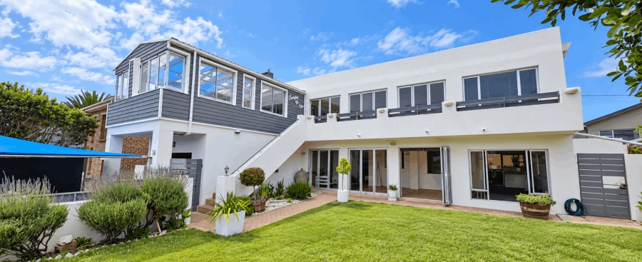 7 Bedroom Property for Sale in Kleinbaai Western Cape
